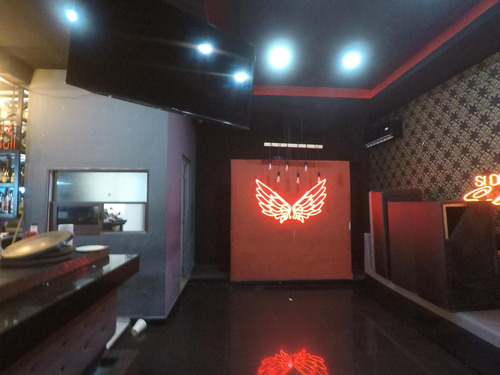 En Venta Local Comercial Con Excelente Ubicación En El Centro De Cancún C3139