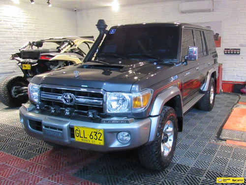 Toyota Land Cruiser Diesel Vdj76 Modelo 2018 Blindada Árabe