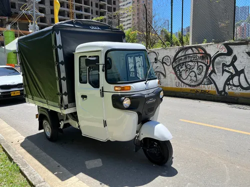 Motocarro Bajaj Re Maxima C Petrol Carpado