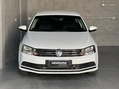 Volkswagen Jetta 2.0 Comfortline Flex Aut 4p