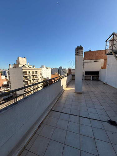 Se Vende Excelente Dpto De Un Dormitorio Y Dos Baños Estilo Duplex!!!!