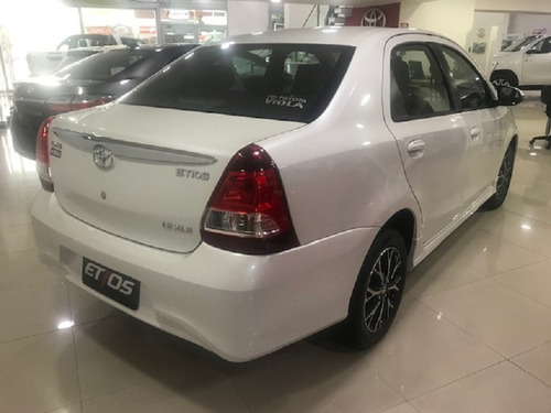 Imagen 17 de 17 de Toyota Etios 2022 1.5 Sedan Xls My19