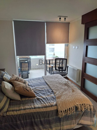 Departamento En Arriendo De 2 Dorm. En Edificio Infinity