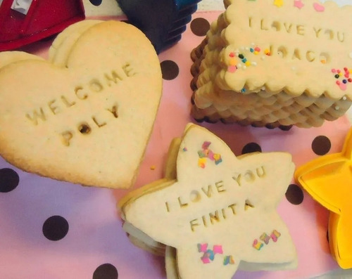 Imagen 4 de 6 de Sello Para Galletitas Letras Numeros Simbolo Reposteria BeLG