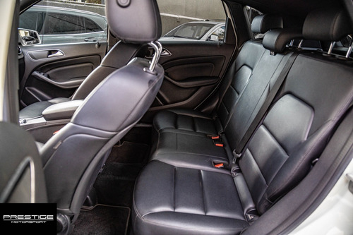 Imagem 8 de 10 de M Benz B200 Ano 2014