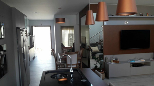 Imagem 11 de 30 de Casa Padrão Para Venda Em Centro Garopaba-sc - Kv523