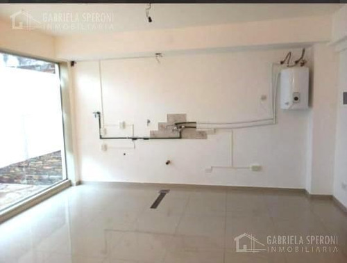 Imagen 5 de 9 de Rincon 522 - Local Con Patio I Banfield Este