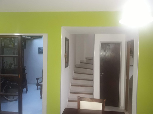 Triplex En Venta Village Muñiz 4 Ambientes C/ 2 Baños Cochera Condominio Piscina