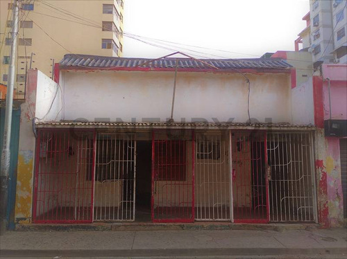 Terreno En Venta Calle Bolivar Pto La Cruz