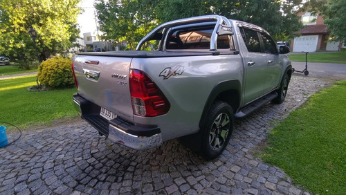 Toyota Hilux 2.8 Cd Srx 177cv 4x4 At 2018