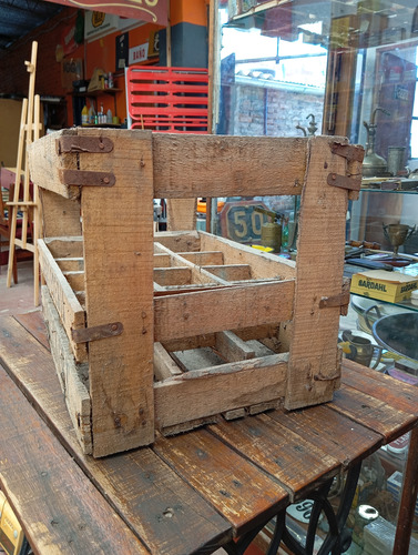 Antiguo Cajon De Madera Cerveza Bieckert Ref. 700 (Usado)