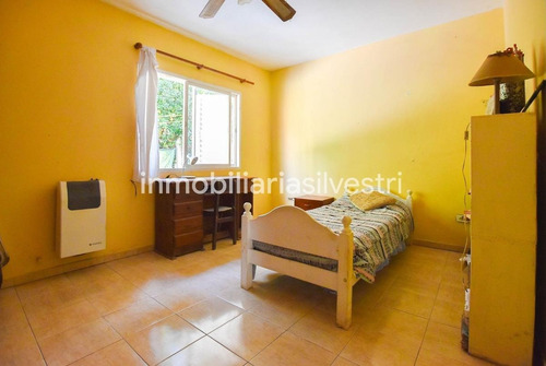 Imagen 13 de 18 de 488 Y 29 Gonnet - Casa En Venta