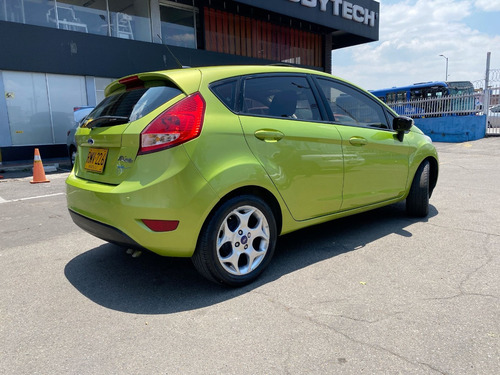 Ford Fiesta 1.6 Hatchback Mecánica