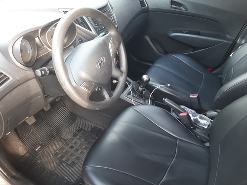 Imagem 3 de 9 de Hyundai Hb20 Unique 1.0