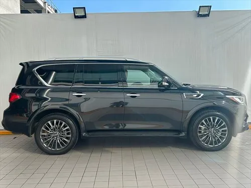 Infiniti QX80 5.6 4WD 8 pasajeros At