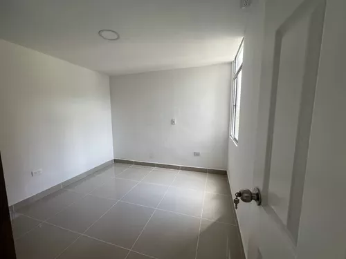 Se Vende Apartamento En Altos De Calasanz