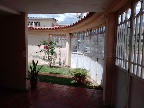 Imagen 3 de 12 de Townhouse En Venta En Country Club Buenvetura Mls 21-3870
