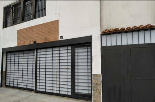 Imagen 3 de 17 de Venta . Townhouse. Loma Magica. Carrizal 156146