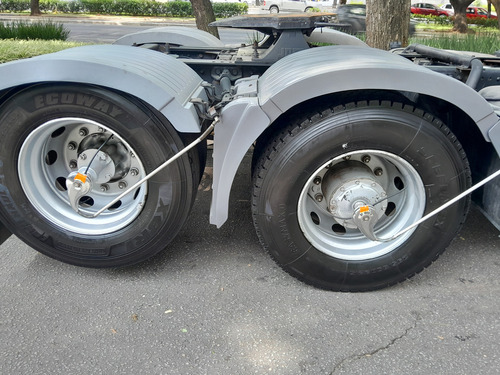 Mb 2536 Axor 2013 6x2 Automático Teto Alto Único Dono Novo