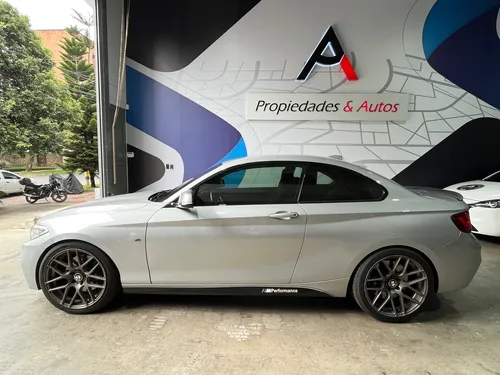 BMW M235i 3.0 M235i Coupe performance