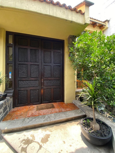 Imagen 2 de 30 de Casa Estilo Mexicano Contemporáneo En Jardines En La Montaña