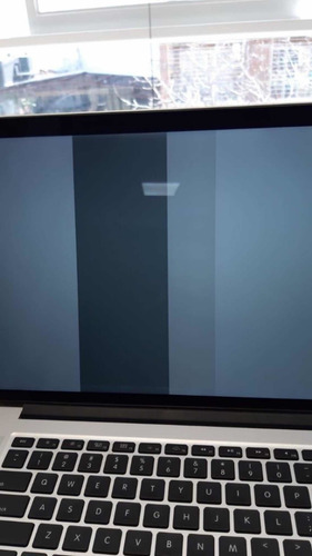 Pantalla Macbook Pro Rota Para Decoración! (Usado)