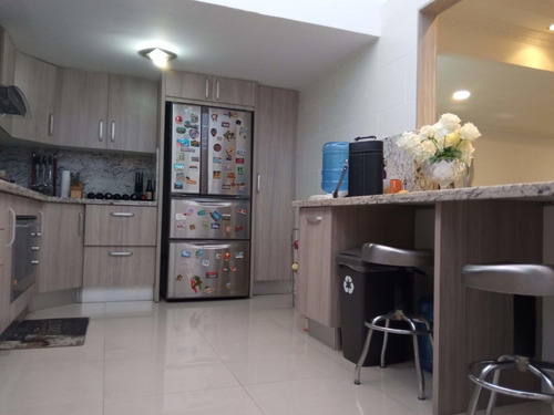 Imagen 9 de 19 de Venta De Casa Glamorosa De 225 M2 En San Gerardo Mayela, Chanis 22-6959