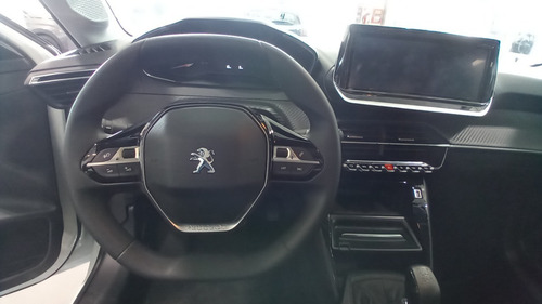 Imagen 17 de 22 de Peugeot 208 1.6 Style - Avec Peugeot