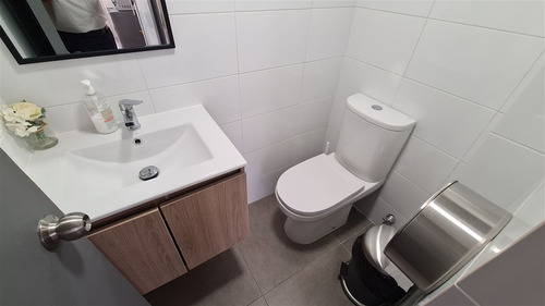 Oficina Arriendo Providencia M.leones 5p2b 105m2 Inc.estac.