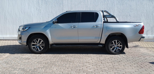 Imagen 9 de 12 de Toyota 2019 Hilux L/16 2.8 Dc 4x4 Tdi Srx Aut