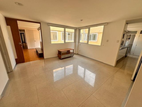 Penthouse En 3 Niveles De 420m2, Amplia Terraza Privada, Vigilancia, Excelente Ubicación.