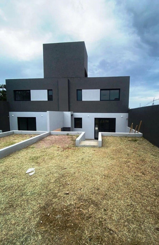 Imagen 2 de 9 de Venta Duplex Dos Dormitorios Housing Md02