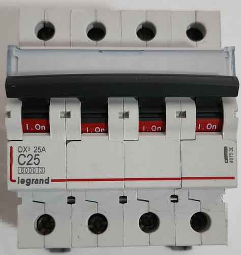 Interruptor Automatico 4p 25a Cruv C 10ka Ref 407930 Legrand