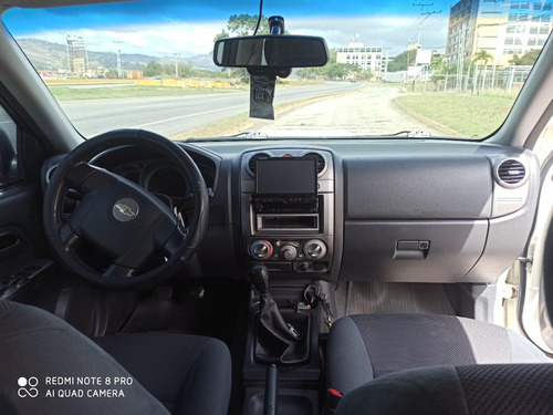 Imagen 6 de 9 de Chevrolet Dmax