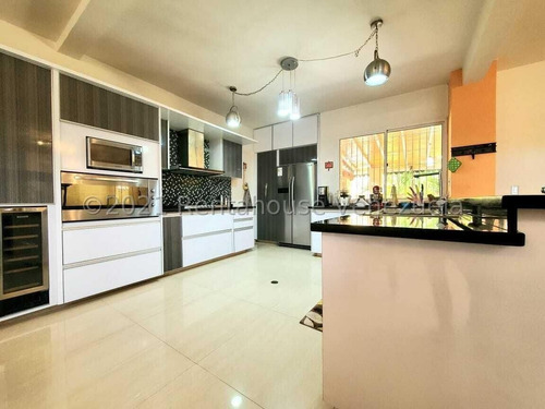 Imagen 4 de 16 de Casa En Venta Maracay Las Delicias Cod 22-10263 Dlc