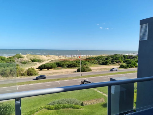 Imagen 8 de 22 de Venta Apartamento 3 Dormitorios Frente Al Mar
