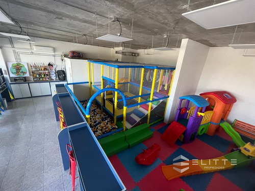 Venta Local Comercial El Descanso Con Estacionamiento