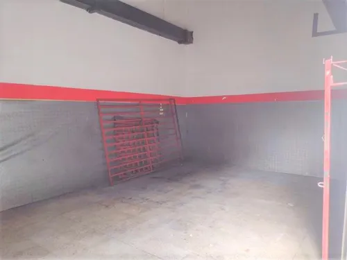 Local En Arriendo Ubicado En Medellin Sector Laureles (22073).