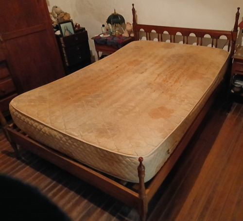Cama 2 Plazas Matrimonial Antigua De Madera Marrón 130x200 Marrón Antiguo Clásico (Usado)