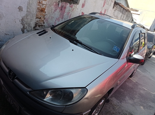 Imagem 2 de 2 de Peugeot 206 Sw 2008 1.6 16v Feline Flex Aut. 5p