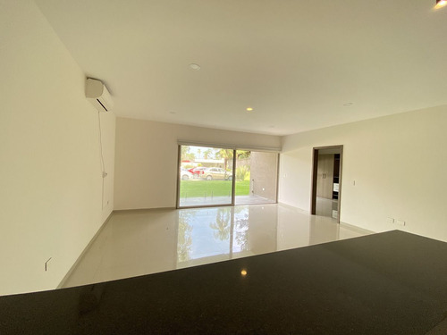 Departamento En Poblado Acapatzingo, Cuernavaca, Morelos Caen-490-de