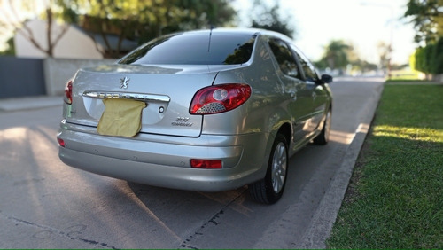 Peugeot 207 2013 1.4 Sedan Feline Hdi 70cv