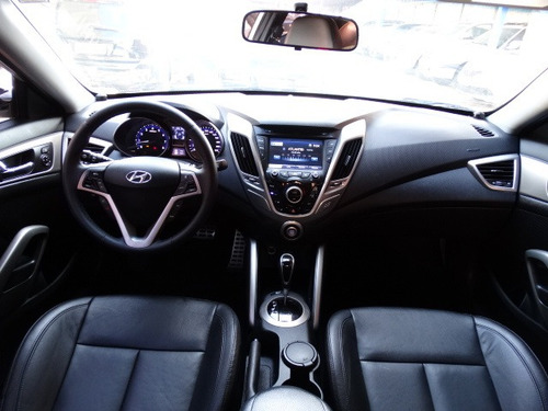 Hyundai Veloster 2013 Teto S. Revisoes No Manual Impecavel