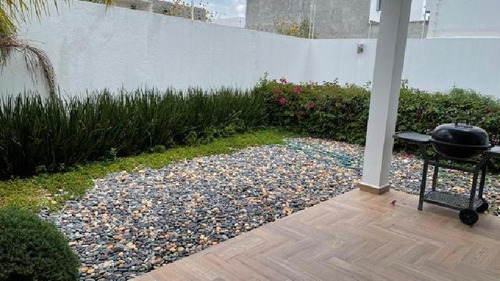 Imagen 24 de 30 de Casa En Venta En Primera Sección De Lomas De Juriquilla A Precio De Oportunidad