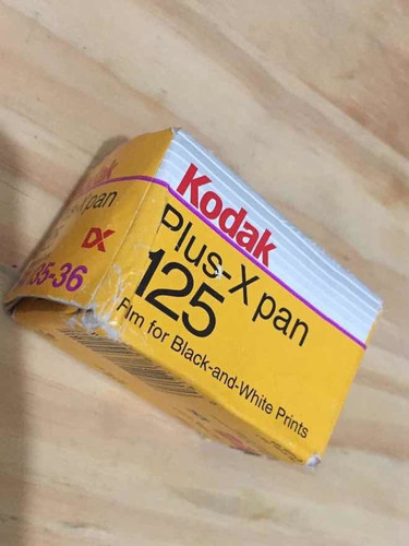 1 Filmes Kodak Plus-x Pan 125- 36p ( Vencido 10/2003)