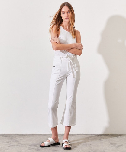 Jeans Blanco Kosiuko Con Cinturón Bootcut Belt White