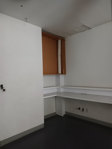 Rento Oficina 630 M2, En El Mejor Corredor De Edificios Corporativos De Oficinas