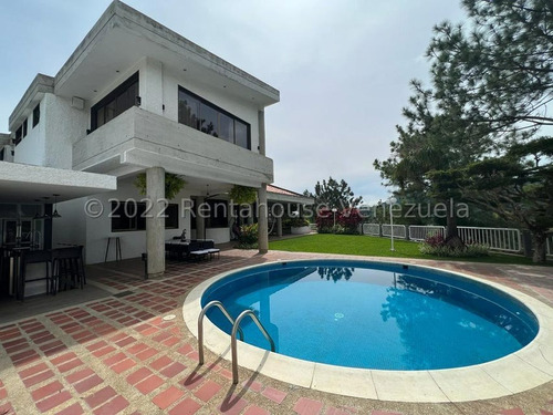 Casa Remodelada En Venta En El Cafetal 660 Mtrs2