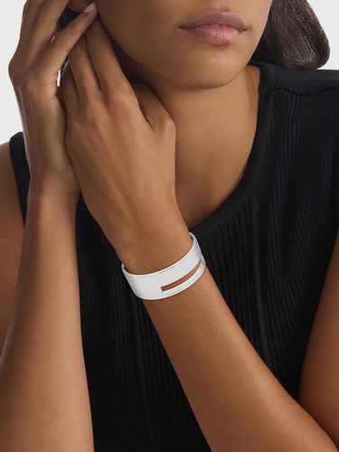 Brazalete Sculptural Plateado Calvin Klein