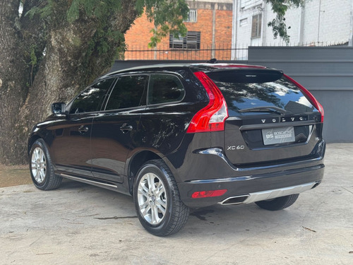 Volvo XC60 60 2.0 T5 5p